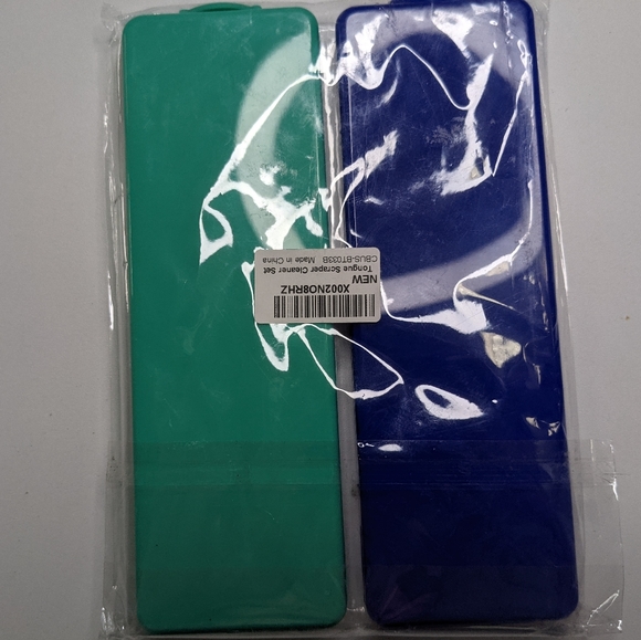 NWT Tongue Scrapers - Pack of 2 ππ
- Picture 2 of 6